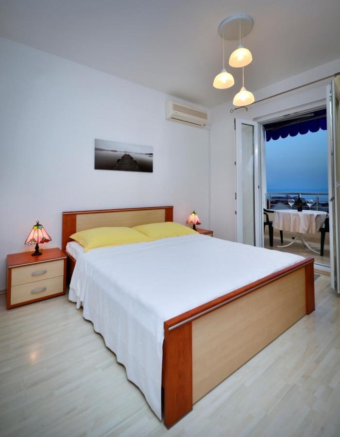 Apartment Aria Baška Voda Eksteriør bilde